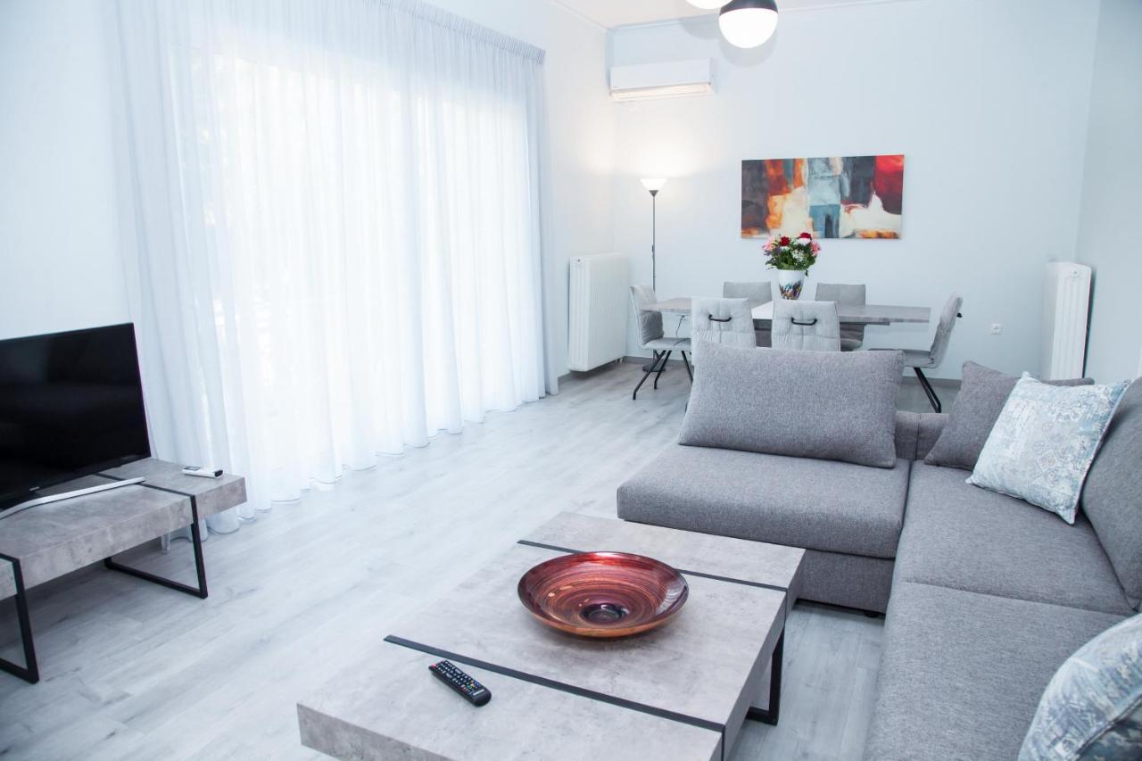 Sunny And Minimal Apt In Glyfada With 3 Bdrm Атина Екстериор снимка